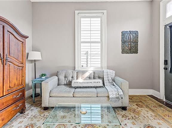 4th image of 2707 Saint Thomas St