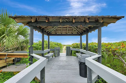 2800 N Highway A1A #305 Photo 1