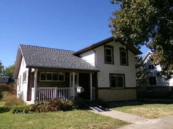 217 N Pearl St, Janesville, WI 53548