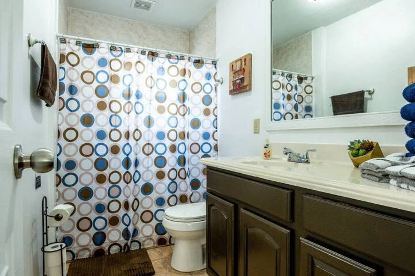 3 bed, 630 sqft, $700 — Photo 2