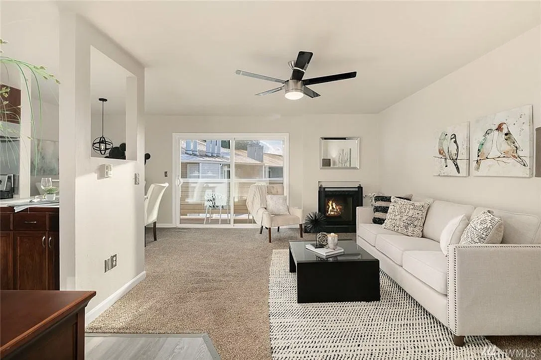 2 bed, 864 sqft, $2,200 — Photo 3