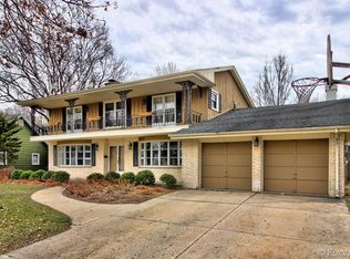 2320 Wyckwood Dr, Aurora, IL