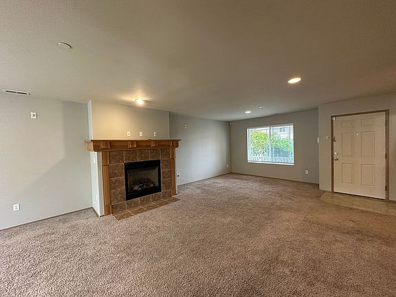 3rd image of 1656 Brown Ave