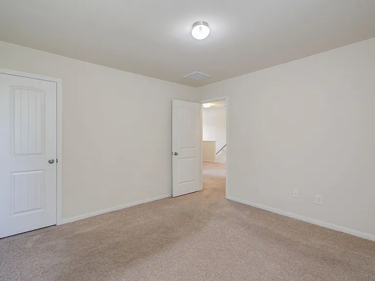 10410 Solitude Way — Photo 40