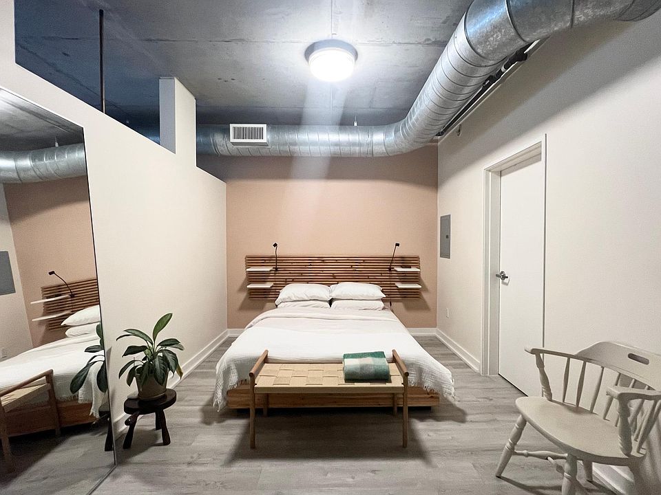 1st image of 645 W 9th St APT 337