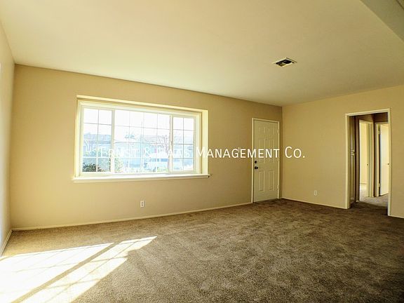 4th image of 4213 Ostrom Ave
