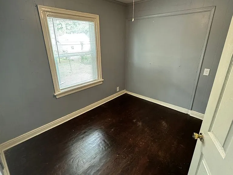 1509 Milton St — Photo 29
