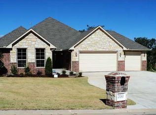 2061 NE Rivanna Way, Edmond, OK 73034