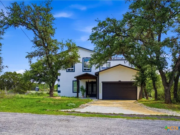 131 Friendlywood Dr, Canyon Lake, TX 78133
