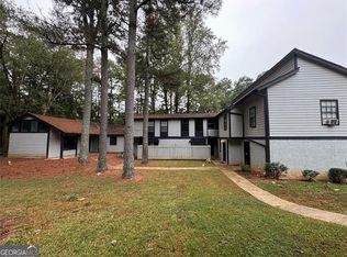 1413 Stone Mill Trce, Stone Mountain, GA 30083