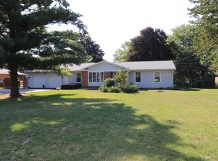 1270 S River Rd, Janesville, WI 53546
