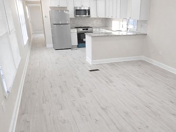 2nd image of 885 Buttonwood Ave