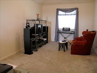 4th image of 1400 Saint Leger St