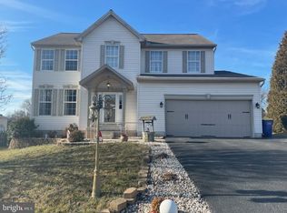 2365 Warwick Rd, York, PA 17408