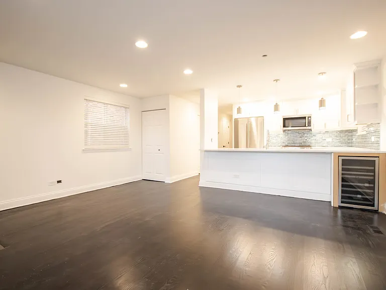 1471 N Larrabee St #A — Photo 3