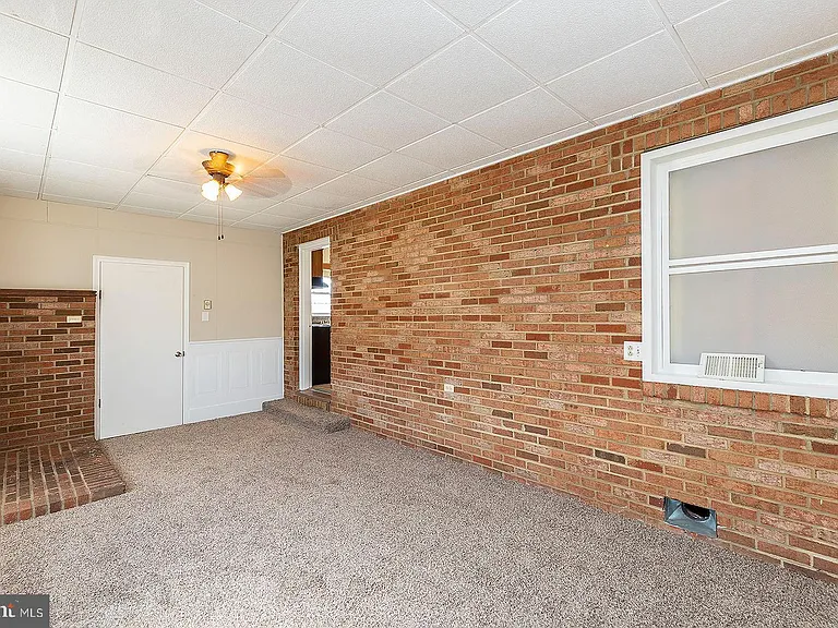 120 Meadowlark Ln — Photo 16