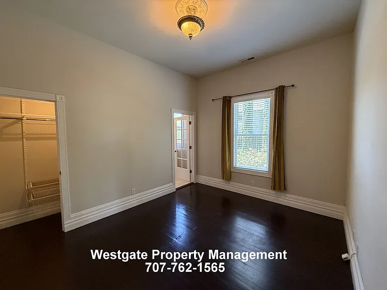 728 Petaluma Blvd S — Photo 9