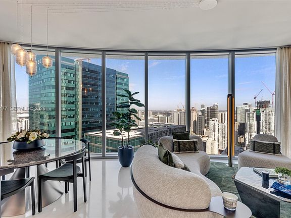 3rd image of 300 Biscayne Boulevard Way #5008W