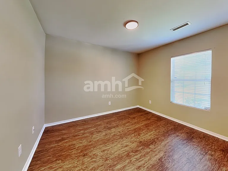 171 Plymouth Dr — Photo 16