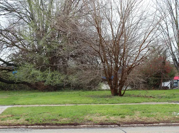 411 W Carpenter St, Springfield, IL 62702