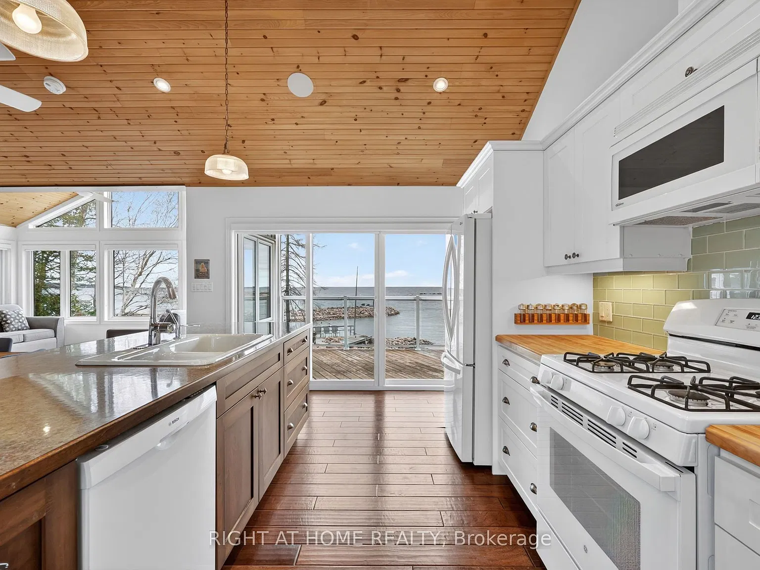4 bed, $4,500 — Photo 2