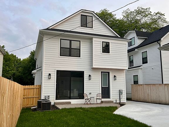 4th image of 1439 Bennaville Ave