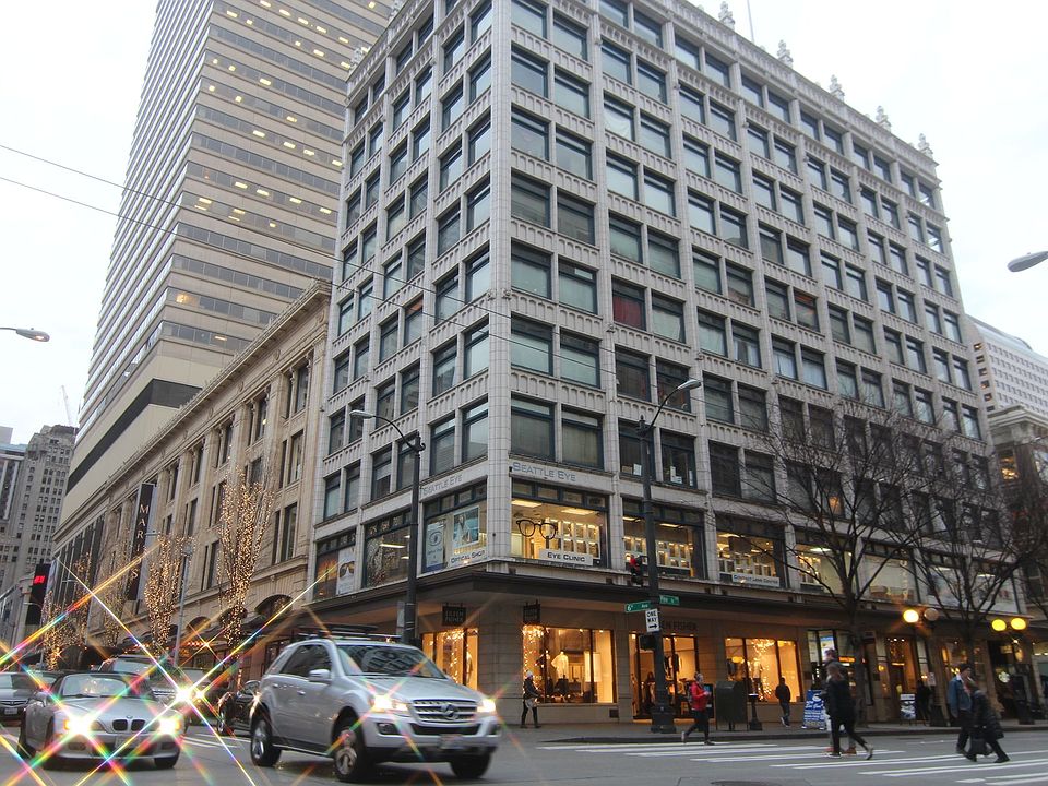 1st image of 523 Pine St #606