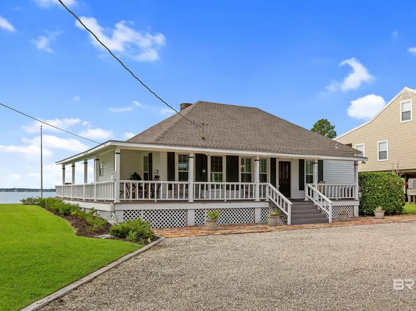 31045 Noble St, Elberta, AL 36530