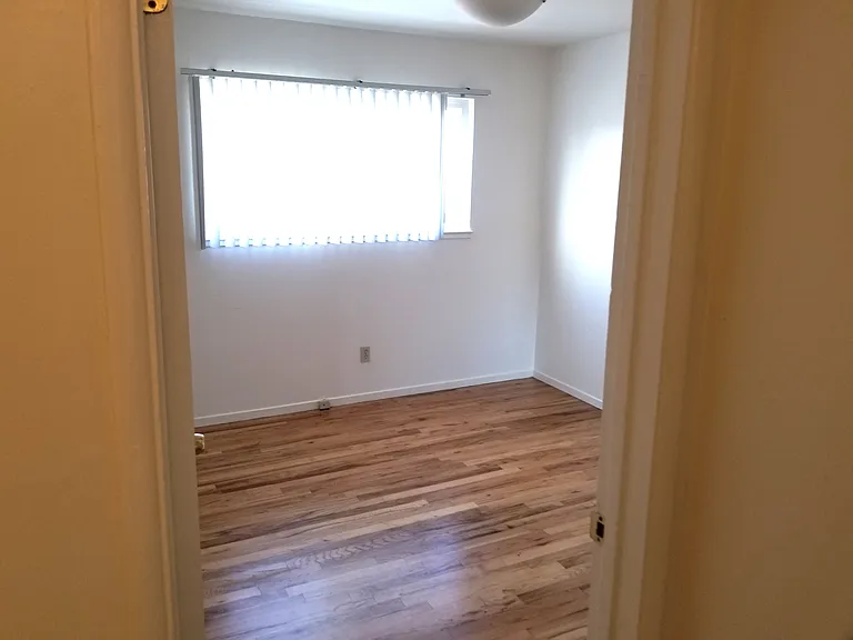 1625 Woolsey St #6 — Photo 12