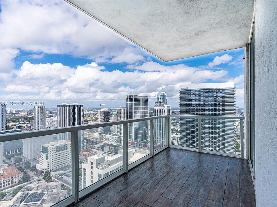 1st image of 244 Biscayne Blvd APT 4708