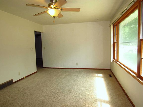 5th image of 1408 Jackson Ave