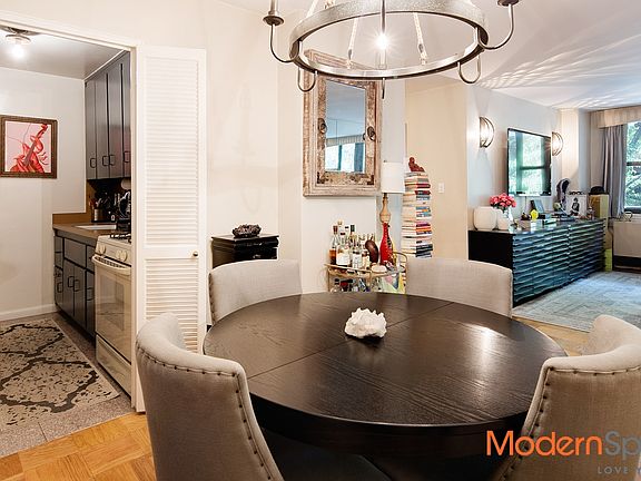 3rd image of 130 E 18th St APT 2D