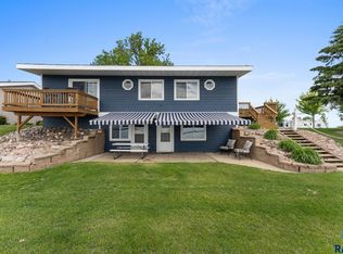 374 W Lake Dr, Lake Norden, SD 57248
