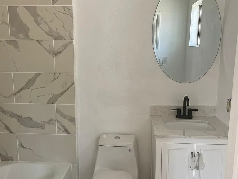 8724 Ruthelen St — Photo 14