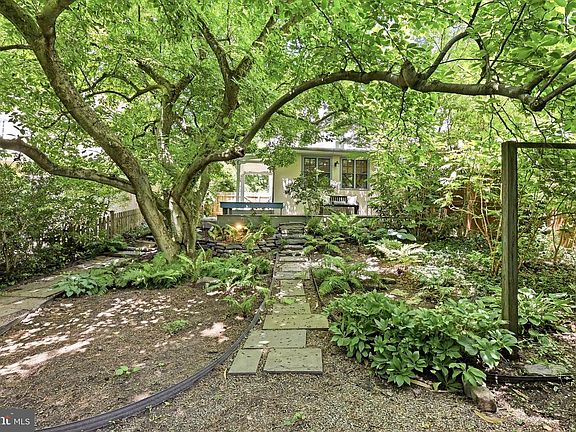 2nd image of 104 W Gravers Ln