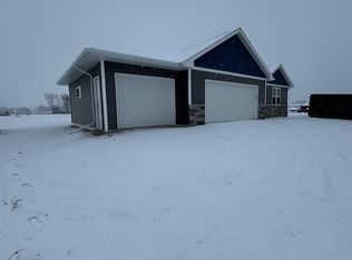 4678 Richard Ln, Green Bay, WI 54313