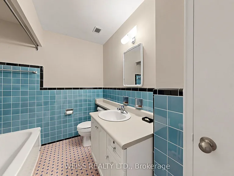 17 Fraserwood Ave #4 — Photo 28