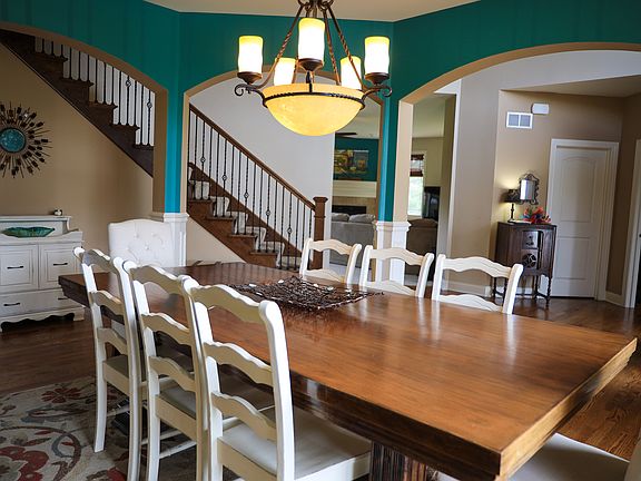 5th image of 22468 Port Weller Ct
