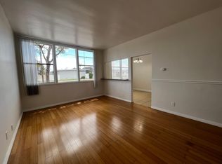 1665 W 182nd St APT 10, Gardena, CA 90248