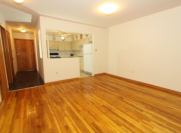 5th image of 3035 Paris Ave APT 106