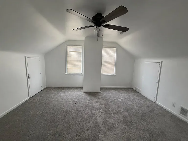 26741 Carlysle St — Photo 2