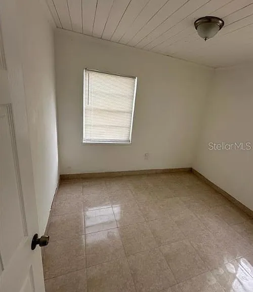 1238 Herschell St — Photo 7
