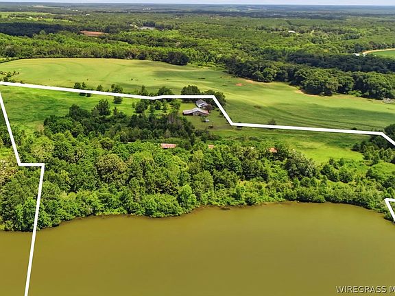 2nd image of 693 Lake Rd