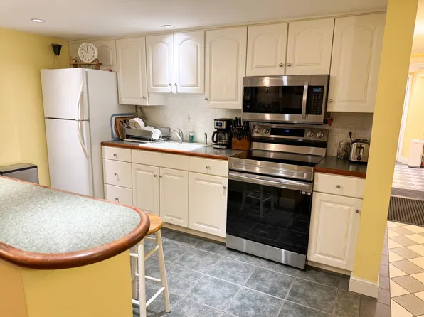 7 Greenville St #1B, Somerville, MA 02143