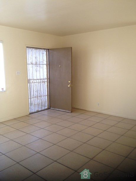 1st image of 1050 W 88th St APT A