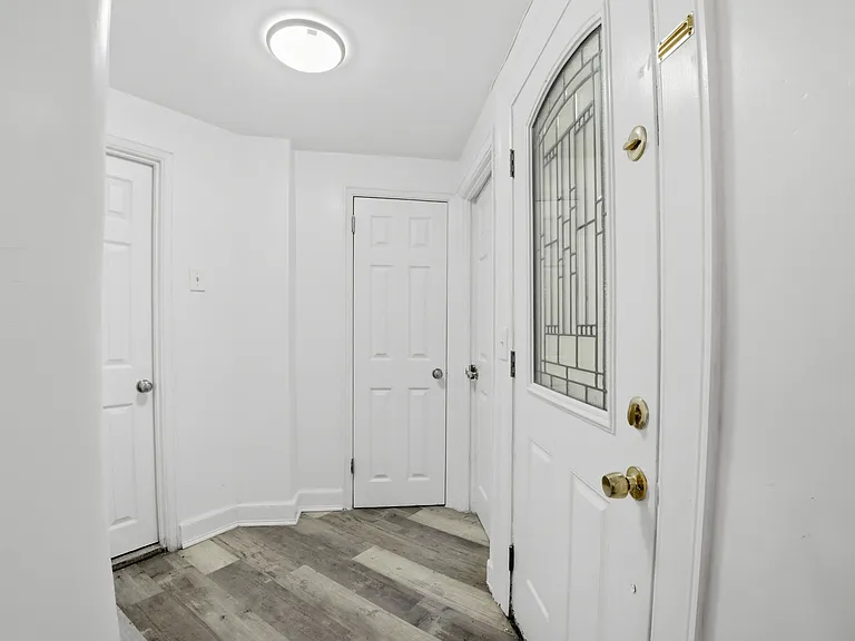 762 Brady Ave #BASEMENT — Photo 7