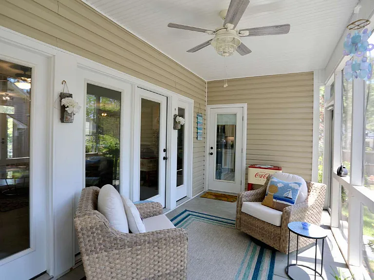 2 River Dr — Photo 28