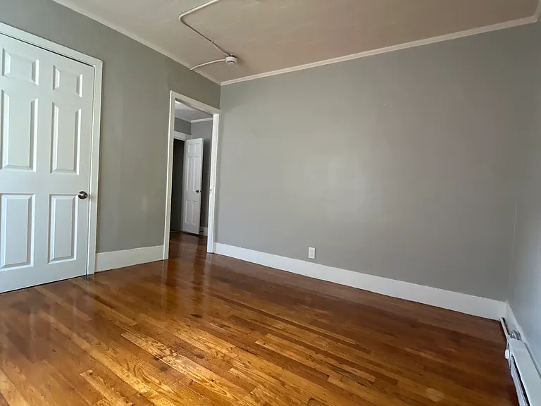 38 Prince Ave #B — Photo 18