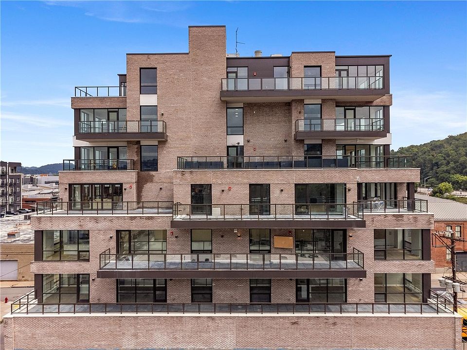 2nd image of 2330 Penn Ave #502