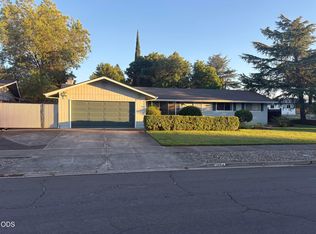 1964 Camellia Ave, Medford, OR 97504